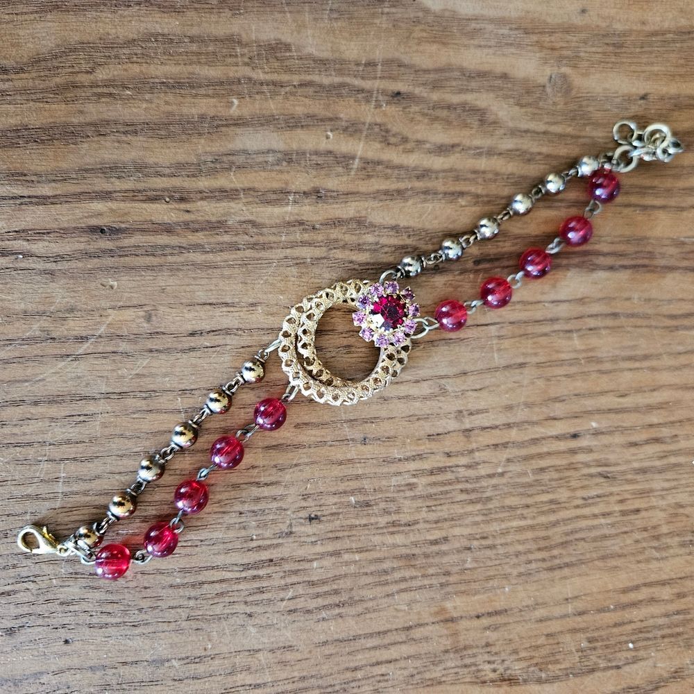 Vintage‑Inspired Gold and Red‎ Beaded Bracelet – Boho Jewelry